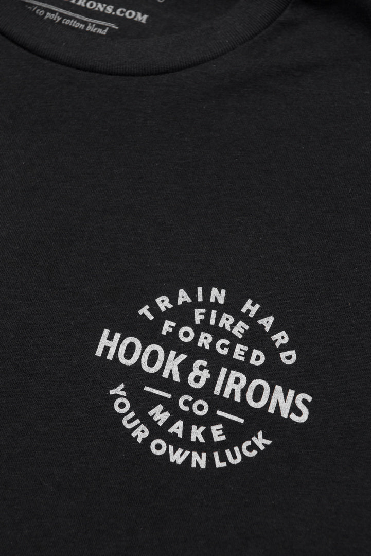 Black Cat - Black Tee